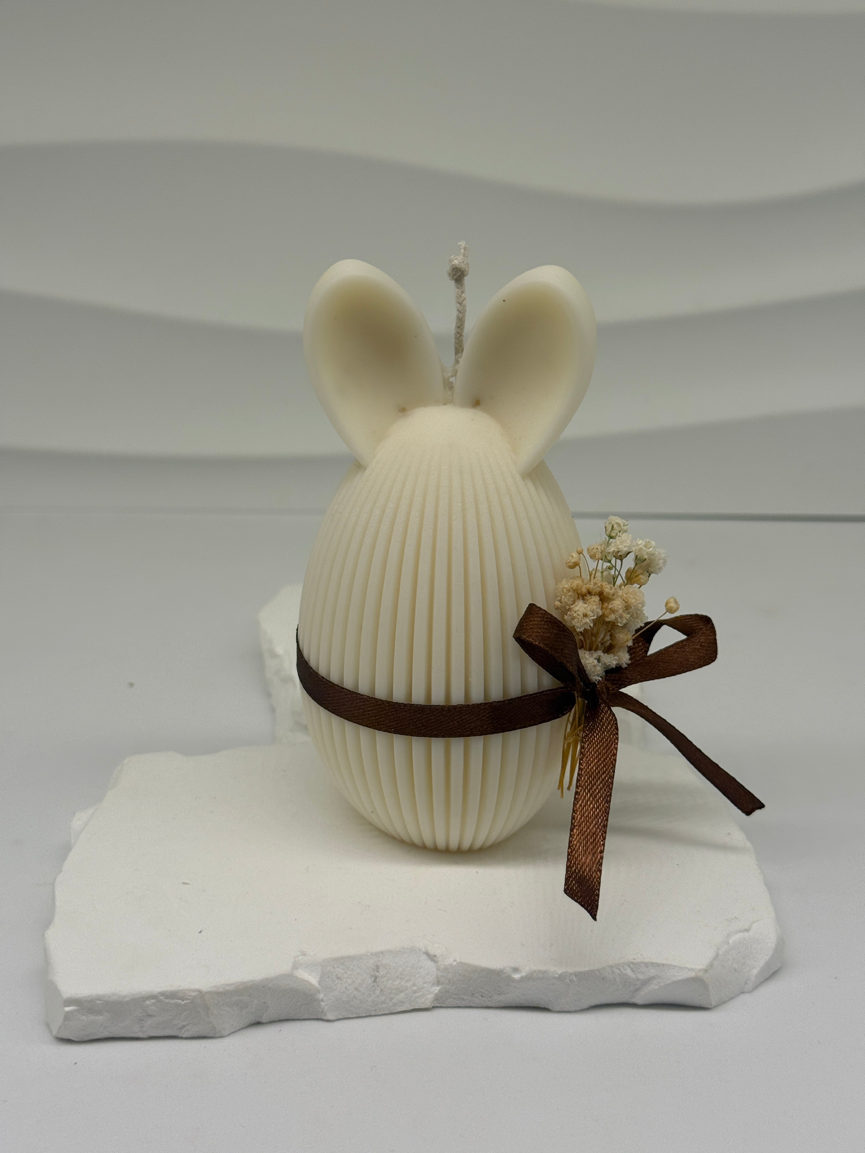 Rilli /Hasen-Osterei Kerze handgemacht | Osterdeko Standkerze Floma Candle & More Weiß