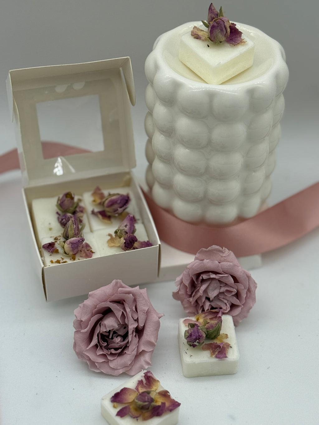Rosenblüten Wax Melts 30 g aus Kokoswachs | Handgemachtes Duftwachs mit Rosenblüten | Für Duftlampe & Wax Warmer Duftwachs Floma Candle & More