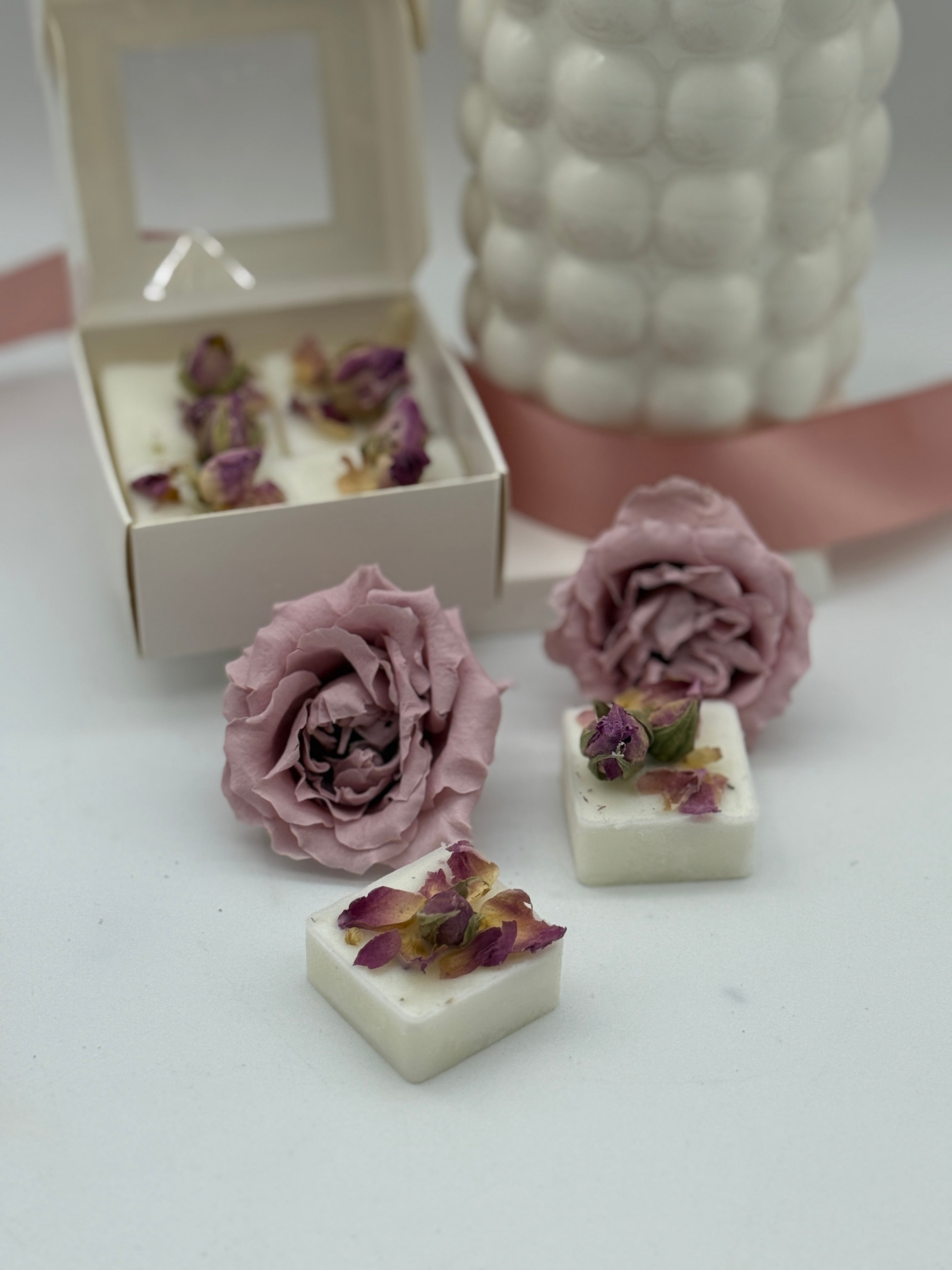 Rosenblüten Wax Melts 30 g aus Kokoswachs | Handgemachtes Duftwachs mit Rosenblüten | Für Duftlampe & Wax Warmer Duftwachs Floma Candle & More