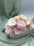 Kerzenstrauß „ Whisper „ in handgefertigten Kermiktopf Flowerbox Floma Candle & More Rosa/Weiss