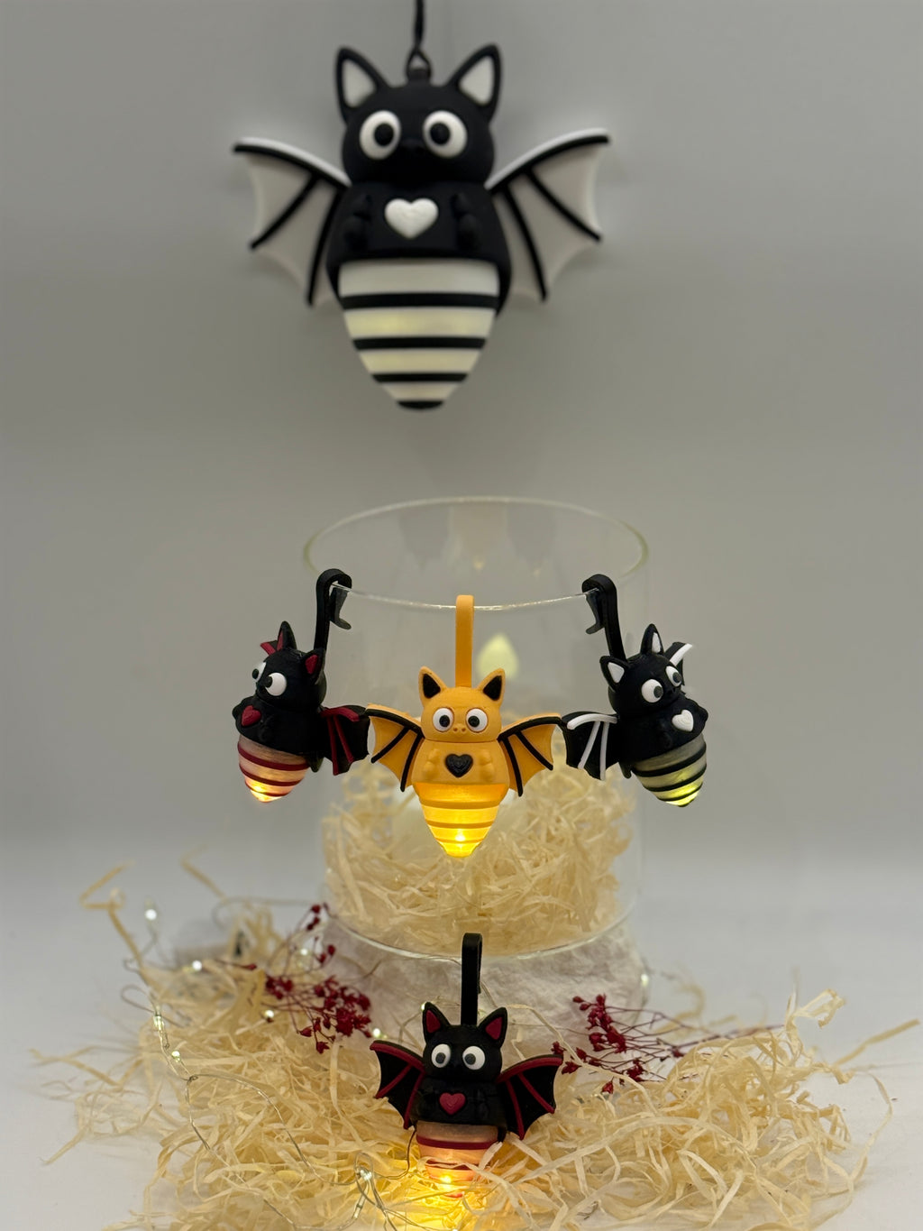 Glasanhänger – Fledermaus im Glühwürmchen-Look 🦇