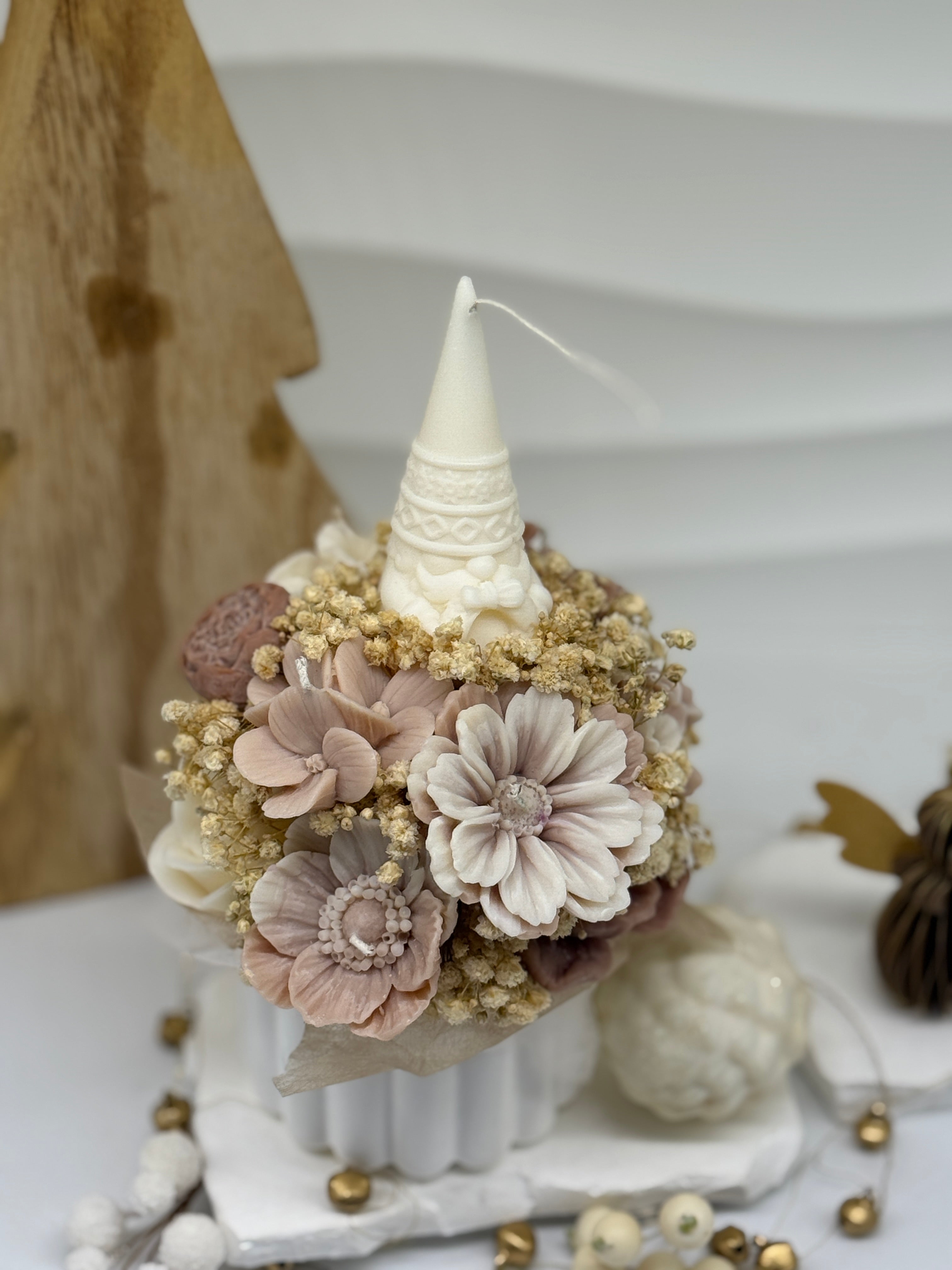 petite Weihnachten/ Kerzenstrauss in handgefertigten Keramikgefäß Flowerbox Floma Candle & More Beige/Braun/Weiss