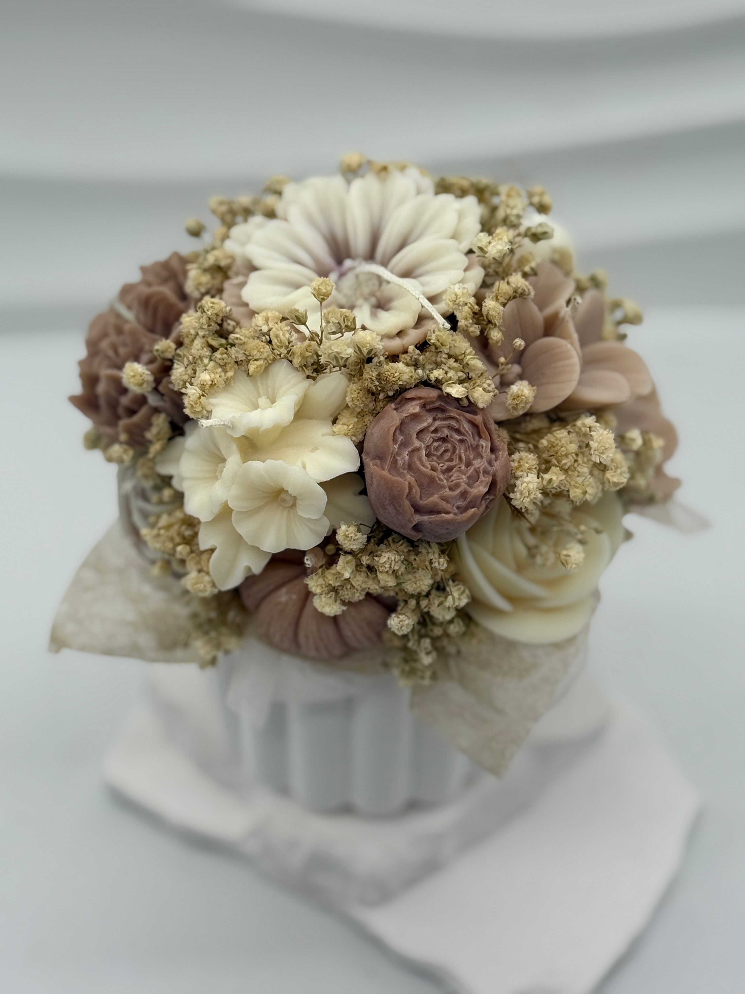 petite Fleur / Kerzenstrauss in handgefertigten Keramikgefäß Flowerbox Floma Candle & More