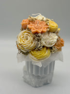 petite Fleur / Kerzenstrauss in handgefertigten Keramikgefäß Flowerbox Floma Candle & More Gelb/Weiss/Orange