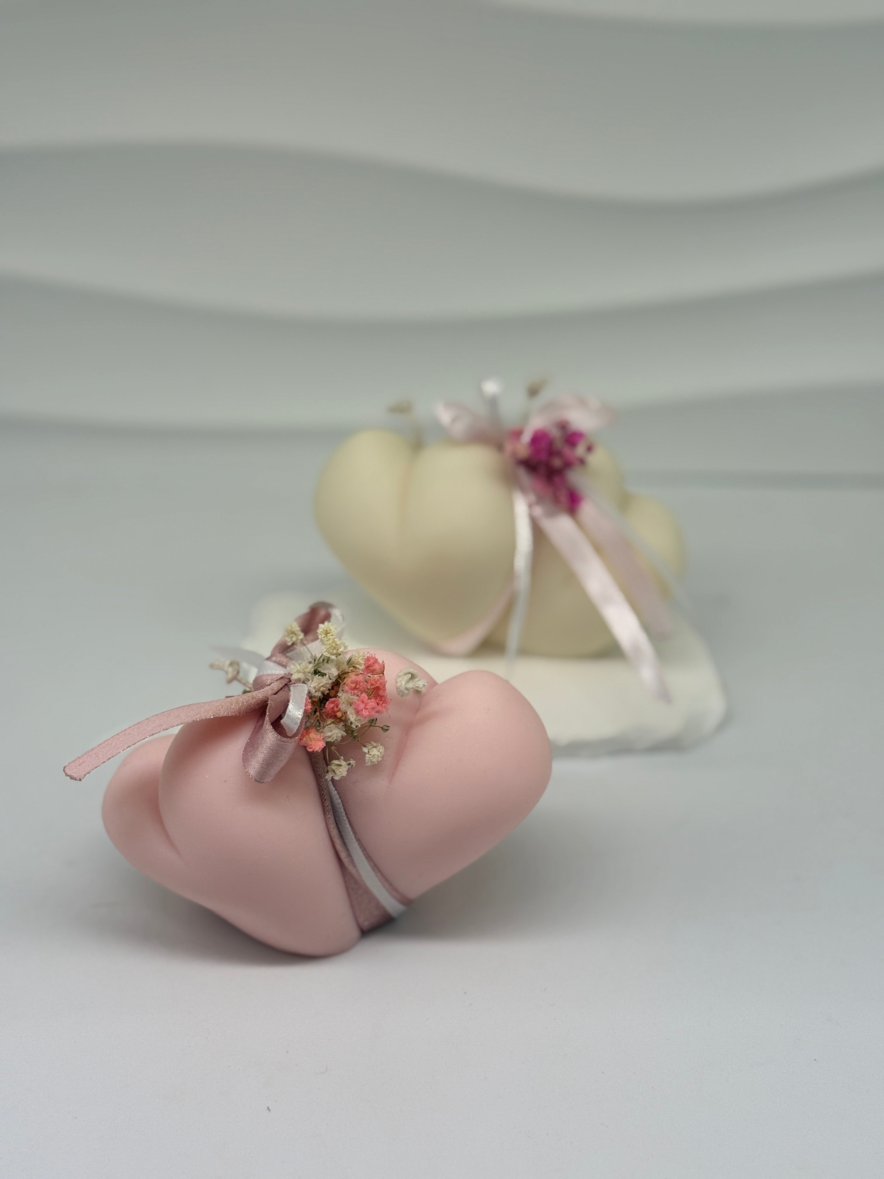 Valentin-Herz /Rapswachskerze Herz Standkerze Floma Candle & More