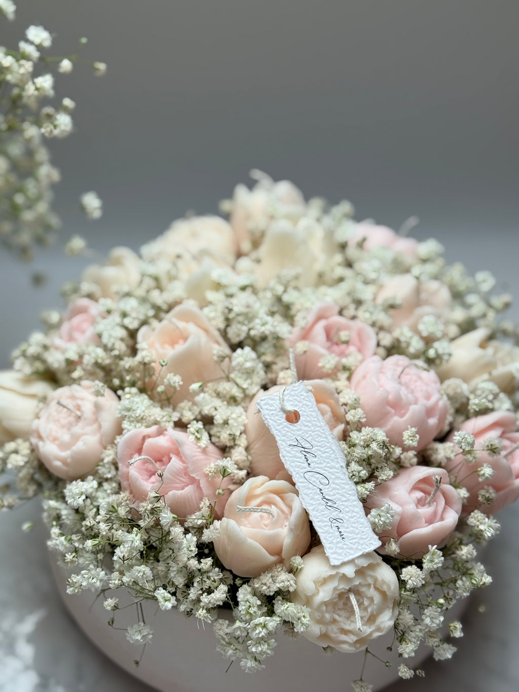 Soft Tulip / Blumenkerzen-Schale – Handgemachte Tulpenkerzen in Keramik-Schale Behälterkerzen Floma Candel & more