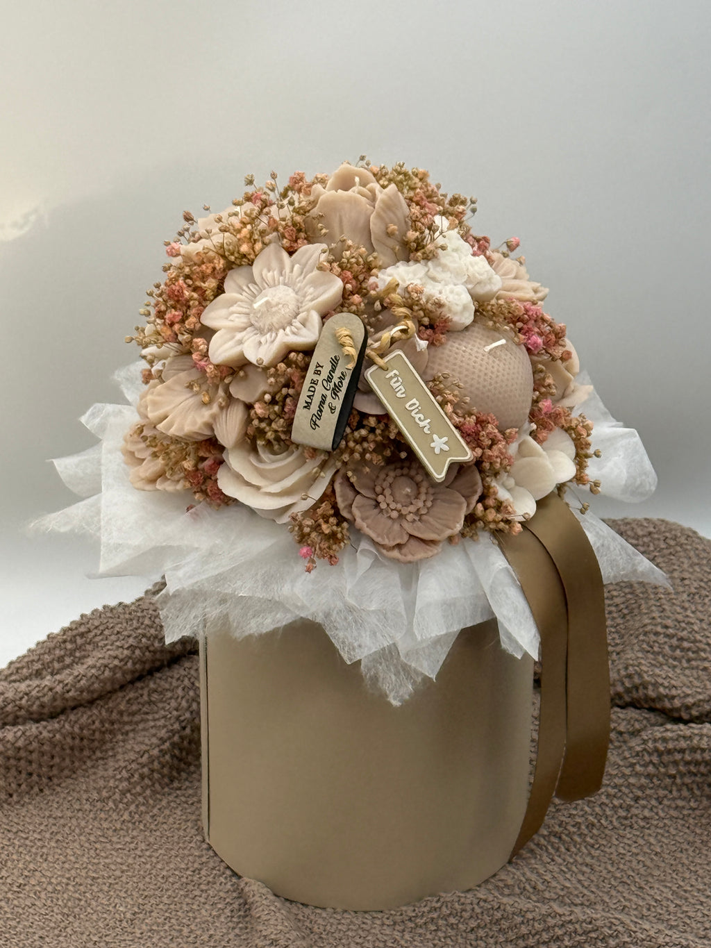 Kerzenblumenstrauß aus Rapswachs „ Pure Beige“ Flowerbox Floma Candle & More