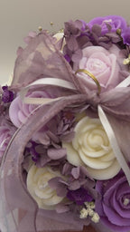 Kerzenblumenstrauß aus Rosen Lavendel Flowerbox Floma Candle & More